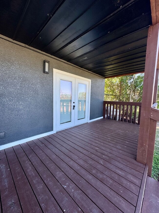 Building Photo - Fully Furnished Down Town Clermont Short T...