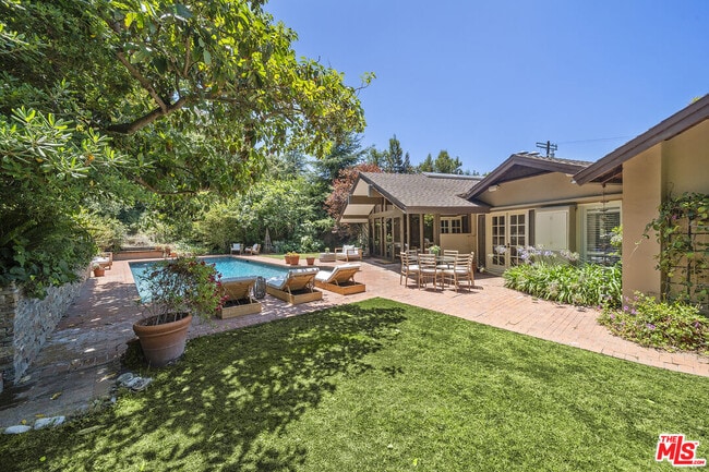 Building Photo - 3 Latimer Rd