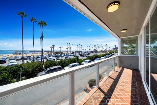 Building Photo - 3116 Breakers Dr