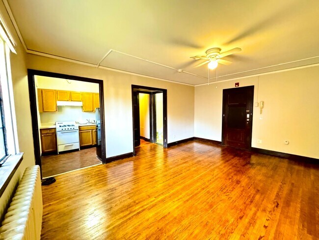 Building Photo - 117 Highland Pkwy