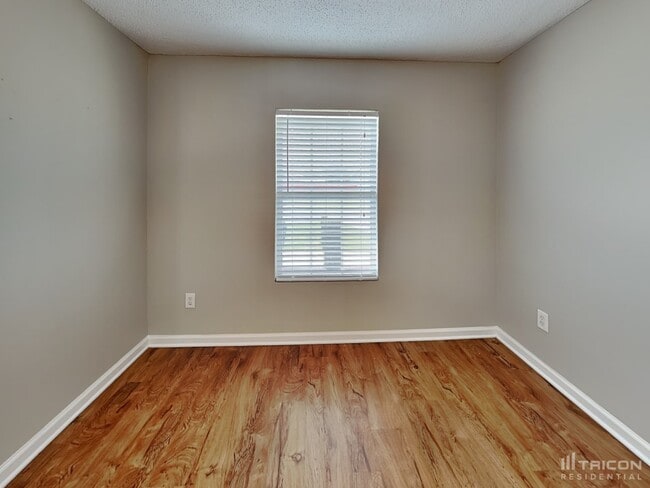Building Photo - 2706 Taylor Hill Dr