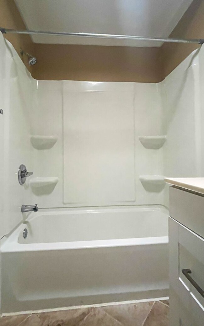 Building Photo - Three Bedroom Home in the Heart of Port Royal