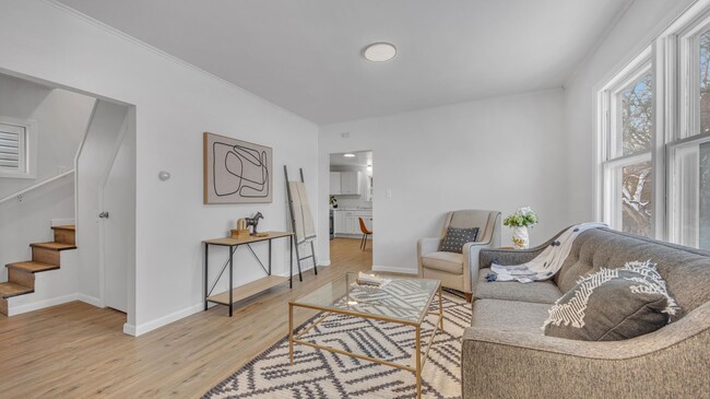 Building Photo - 3 Bed 1 Bath Single Family Home