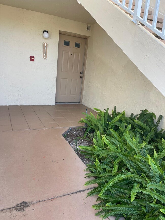 Primary Photo - 14102 Glenmoor Dr