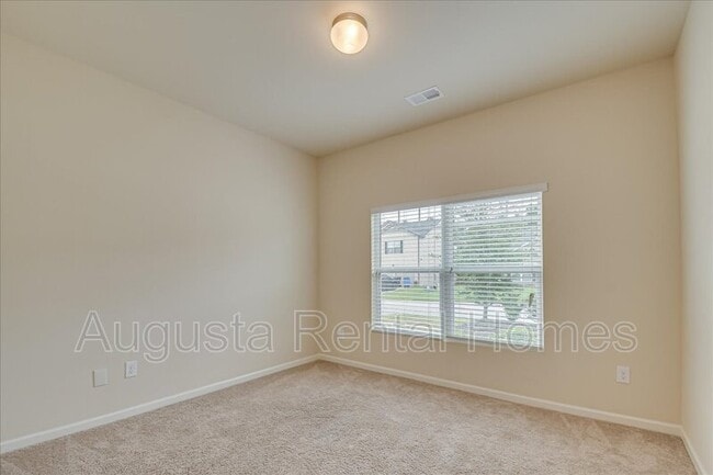 Building Photo - 141 Sims Ct