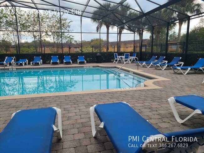 Building Photo - 1820 Retreat View Cir