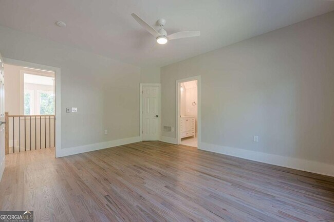 Building Photo - 2555 Chattahoochee Ln