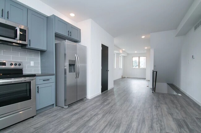 Building Photo - 1401 N Felton St