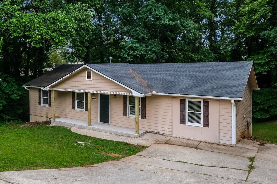 Building Photo - 1695 Lawrenceville-Suwanee Rd