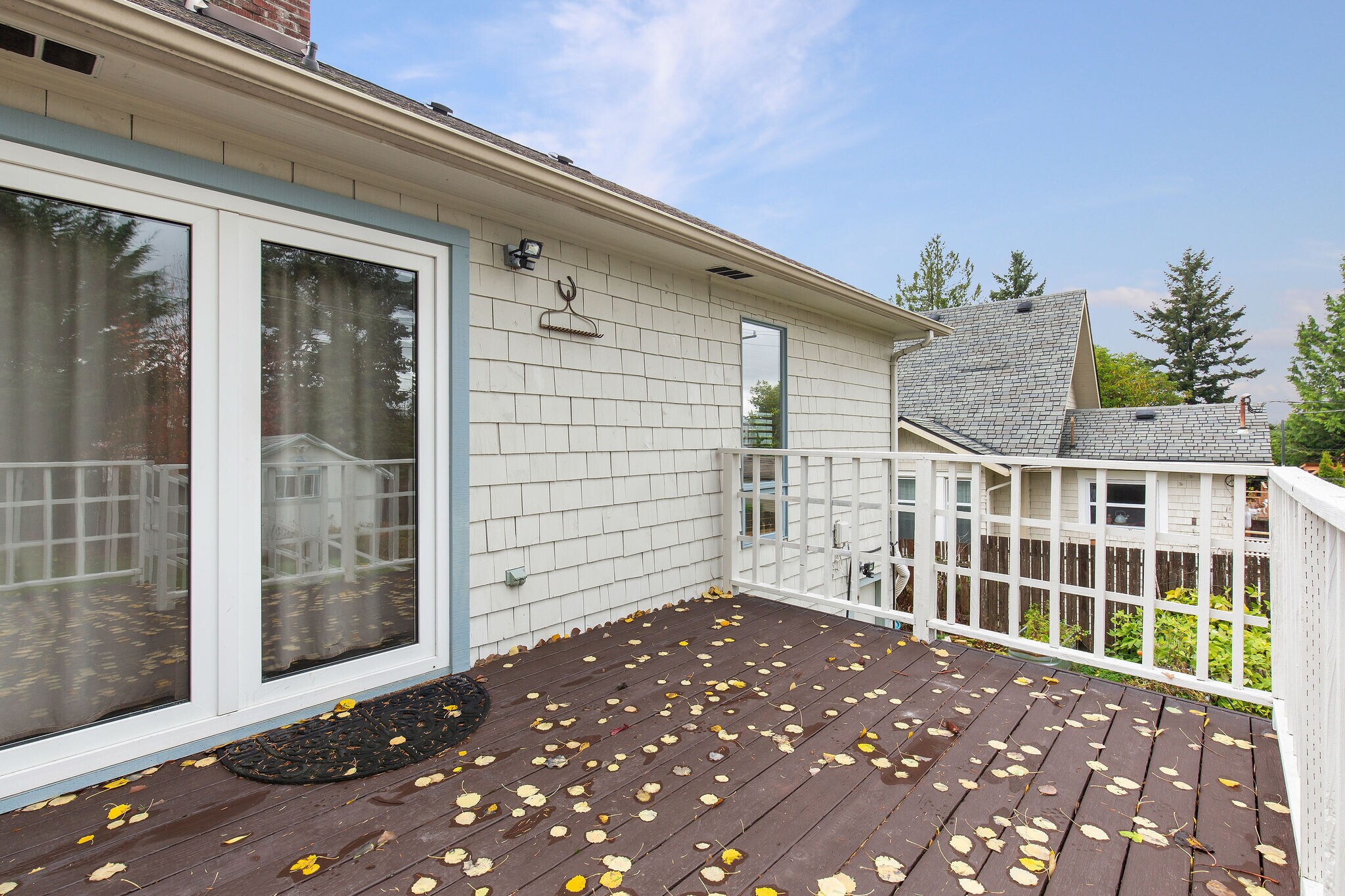 Building Photo - 6350 37th Ave SW