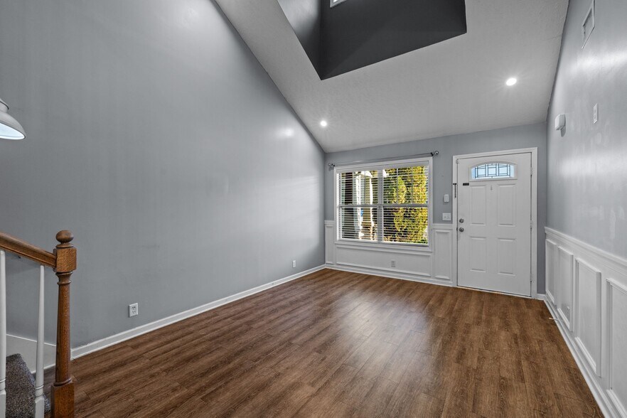 Building Photo - 911 Keepsake Diamond Ln