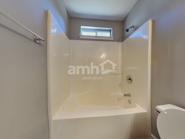 Building Photo - 4607 Noah Overlook E