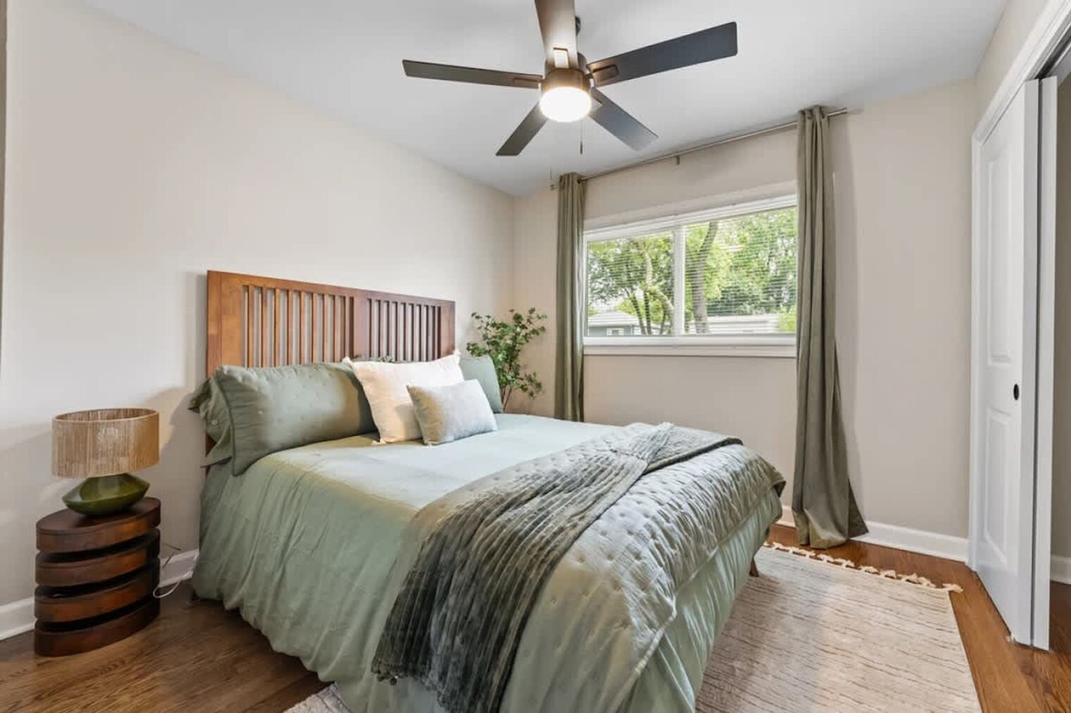 Building Photo - 624 Norfolk Ave