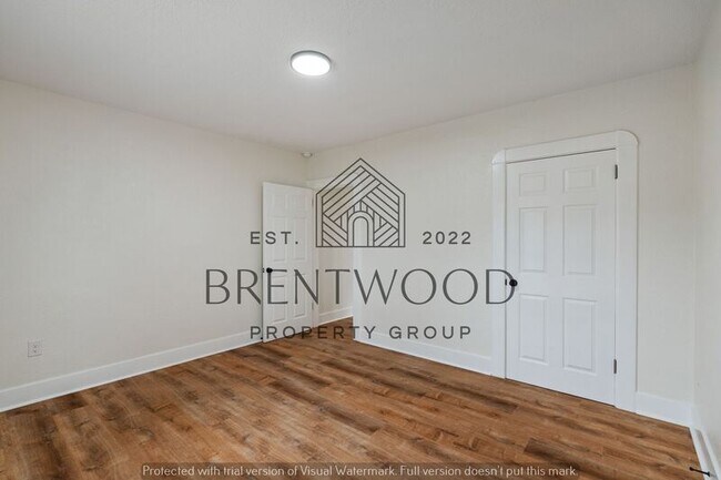 Building Photo - 209 N Addison St