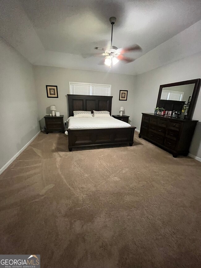 Building Photo - 500 Tulip Ln