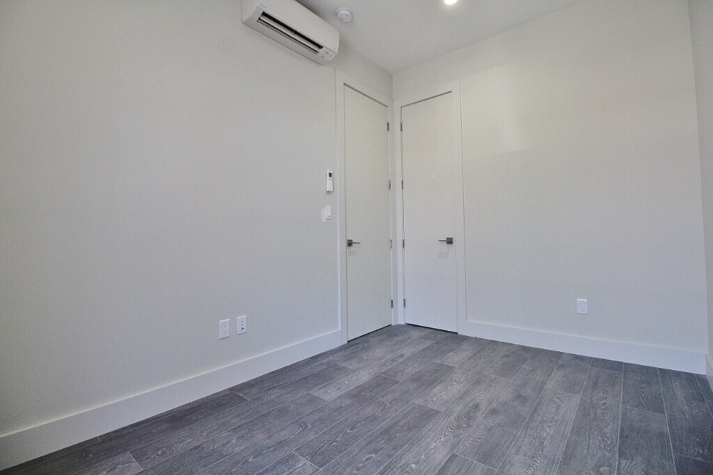 Building Photo - NEW & Spacious Modern 1 BED in Bed Stuy