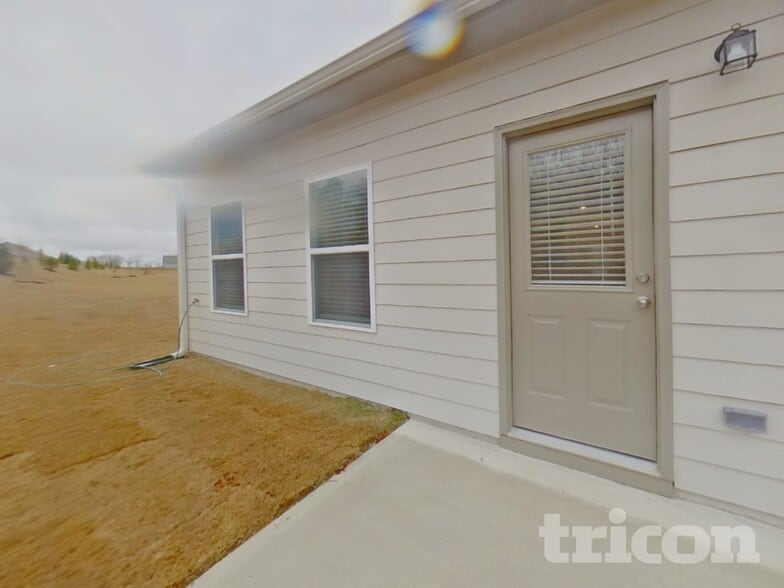 Building Photo - 280 Oliver Dr