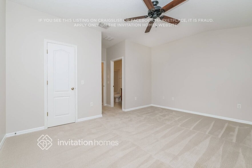Building Photo - 15829 Fishhawk View Dr