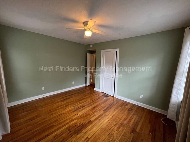 Building Photo - 2608 College St