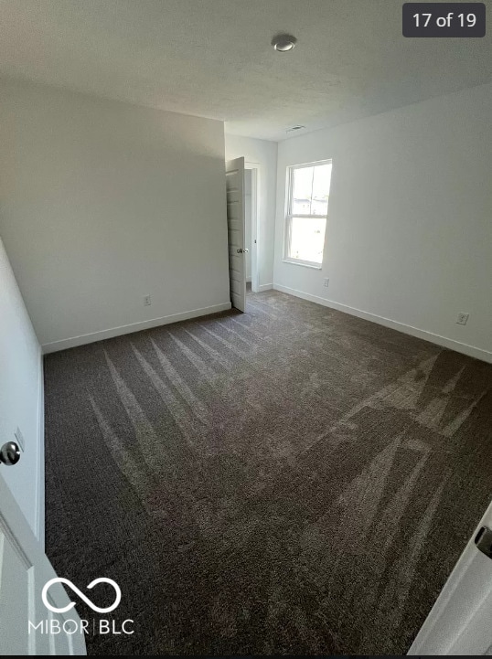Building Photo - 705 Newton Dr