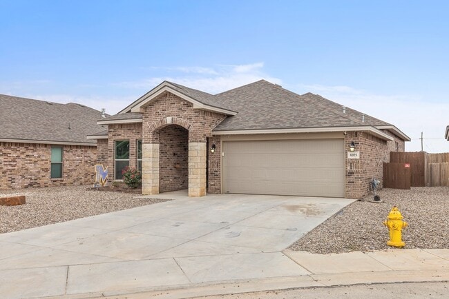 Building Photo - 6923 Ranch Ave.
