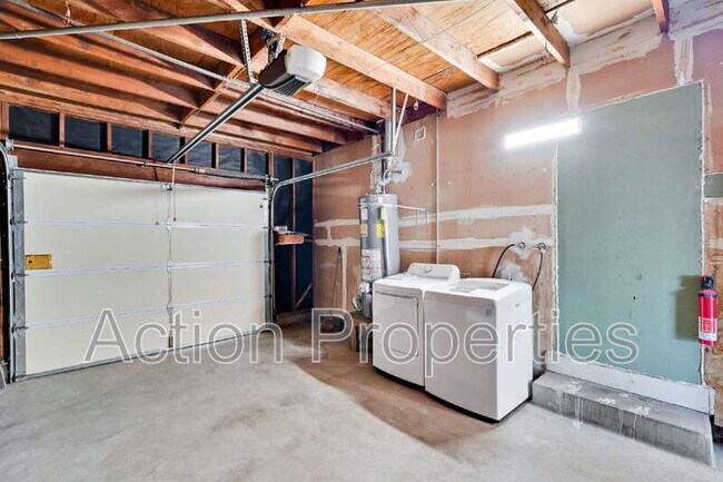 Building Photo - 2280 Brentwood Ct