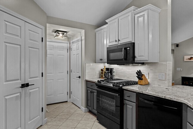 Building Photo - 89 Sandpiper Dr