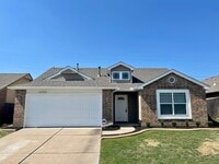 Building Photo - 10702 N 146th E Ave