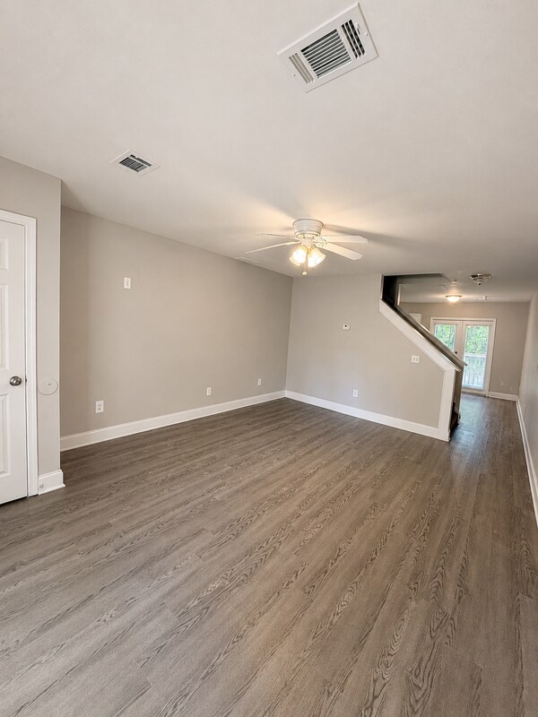 Building Photo - 1240 Pinedale Cir NW