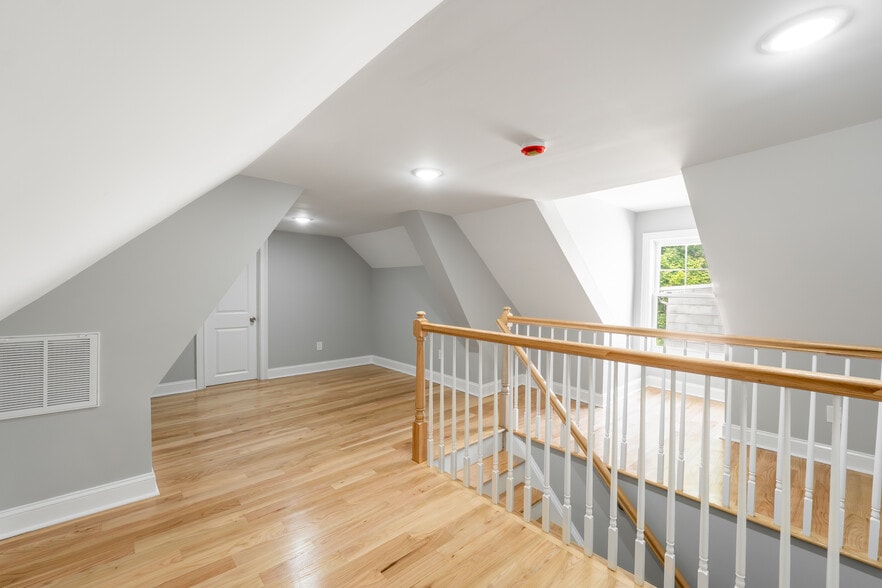 Building Photo - 3 Mount Vernon Ave