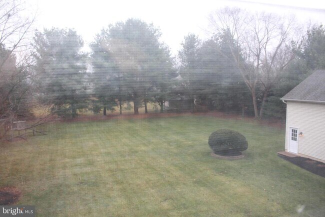 Building Photo - 176 S Patricia Dr