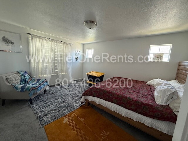 Building Photo - NO DEPOSIT option available for qualified renters!