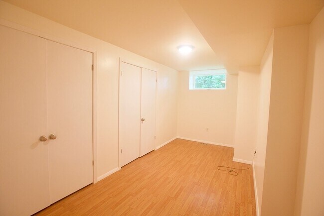 Building Photo - 54 Drumlin Rd