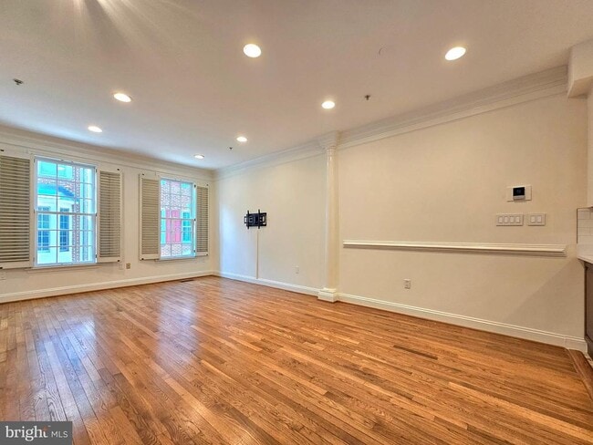 Building Photo - 315 Hearthstone Mews