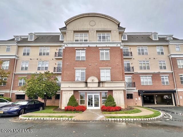 Building Photo - 6203 Fernandez Ct