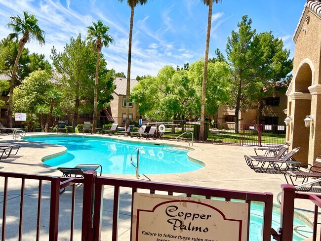 Building Photo - Beautifully Updated Condo in Gated Copper Palms Community