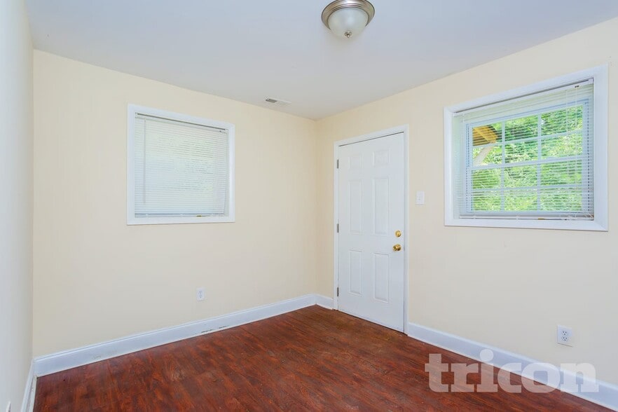 Building Photo - 4045 Bouldervista Dr