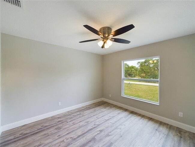 Building Photo - 9410 101st Ct