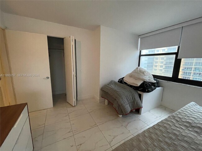 Building Photo - 2301 S Ocean Dr