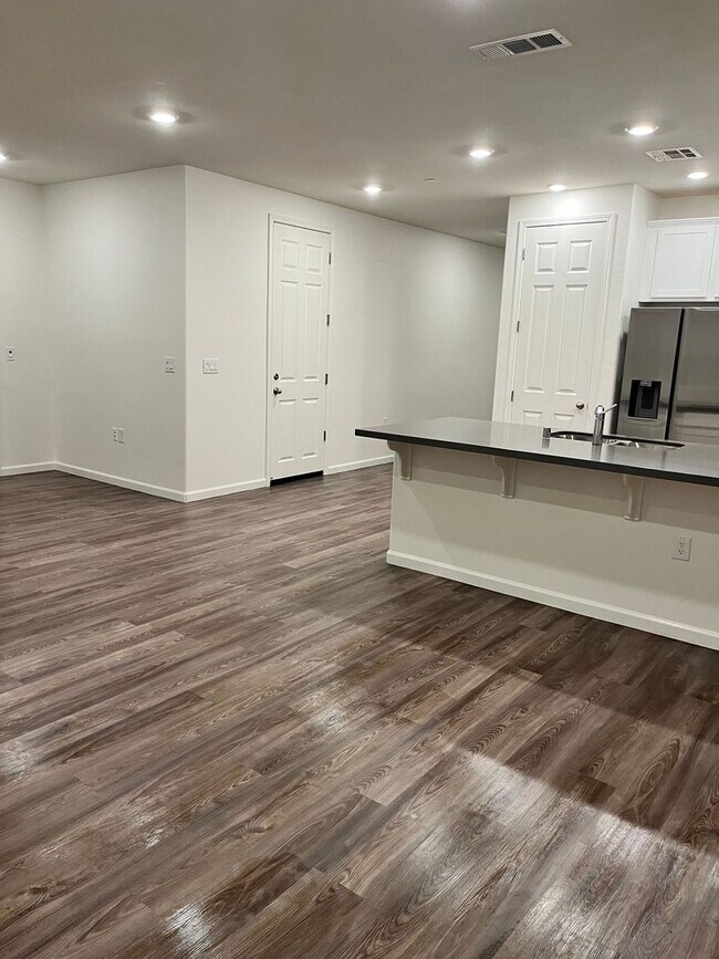 Building Photo - Coming Soon!! Beautiful 3-bedroom, 3-bathroom home located in the vibrant community of Lathrop, CA.