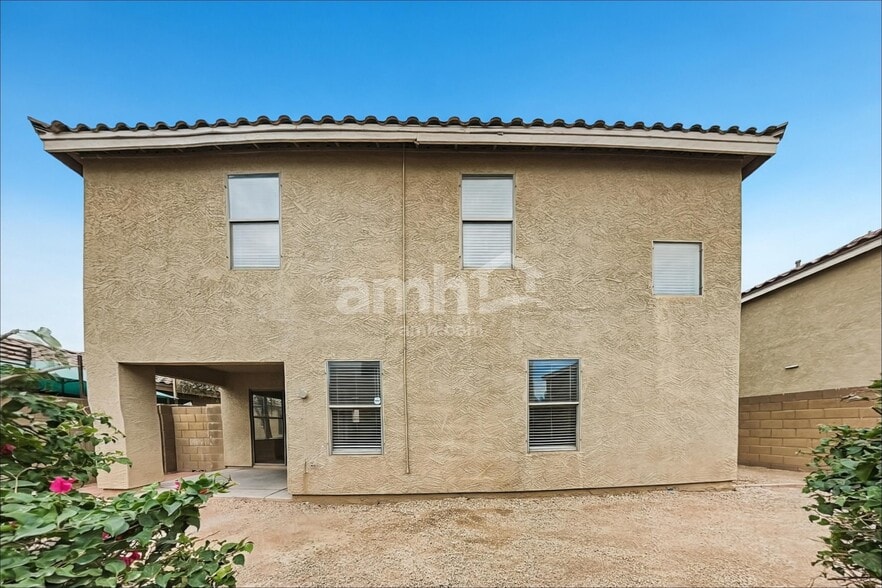 Building Photo - 6133 S Wilson Dr