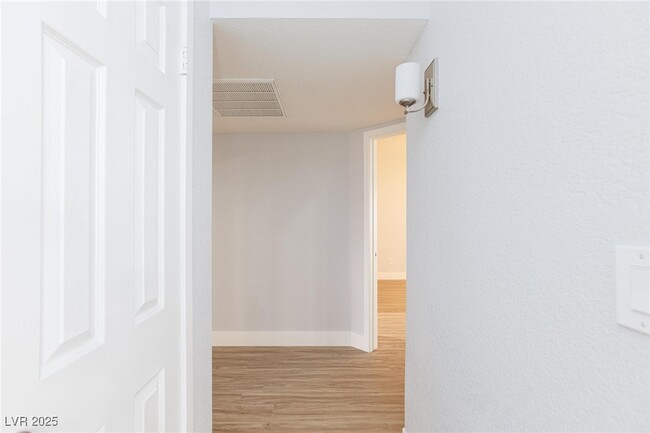 Building Photo - 3217 Ventana Hills Dr