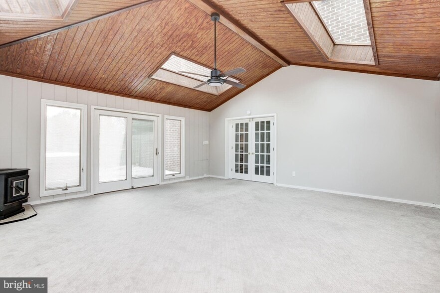 Building Photo - 6636 Isle of Skye Dr