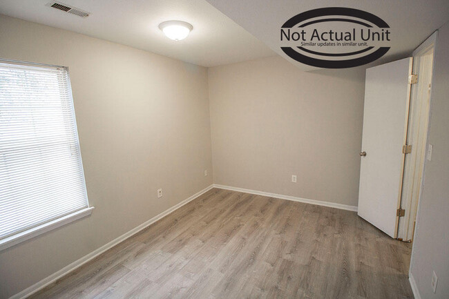 Building Photo - 1408 Greensboro Dr