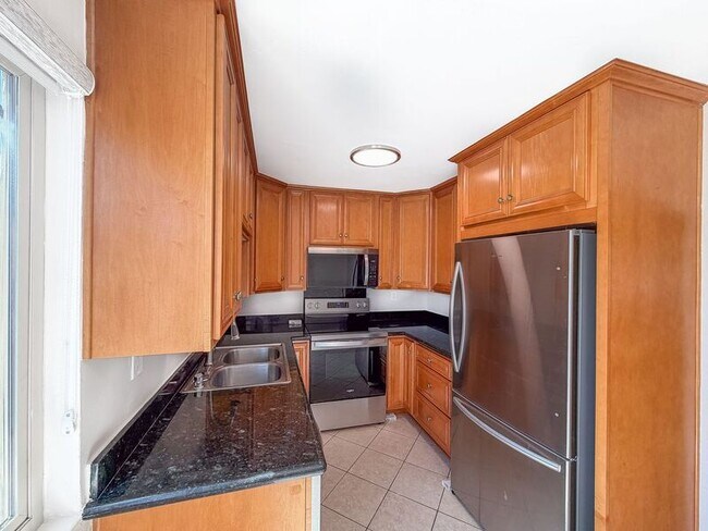 Building Photo - 5075 Narragansett Ave