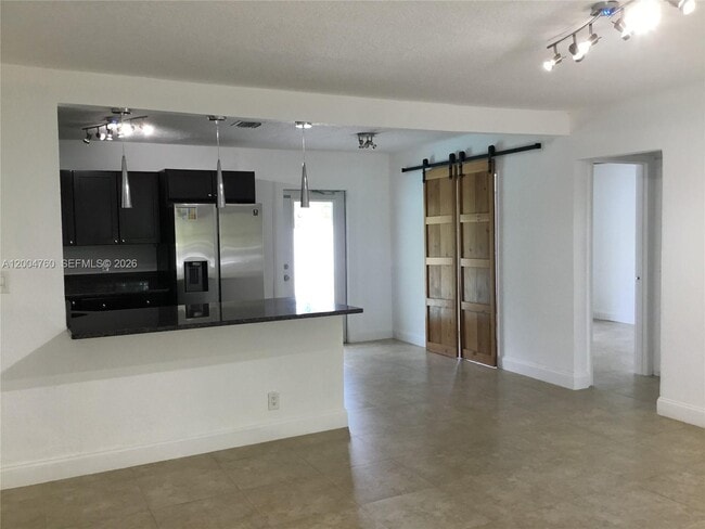 Building Photo - 5881 SW 15th St