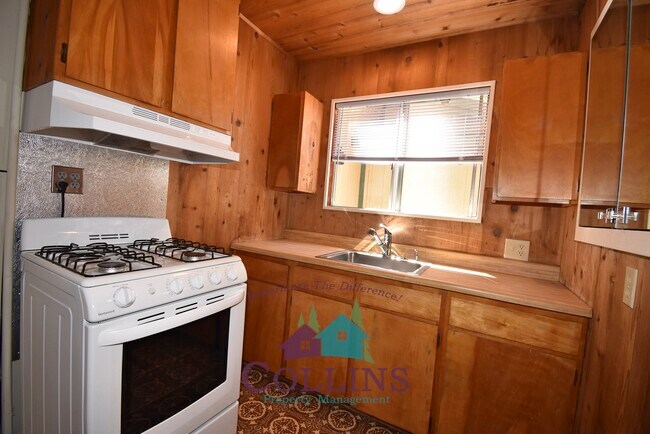 Building Photo - 20183 Casa Loma Dr