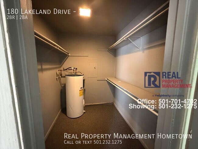 Building Photo - 180 Lakeland Dr