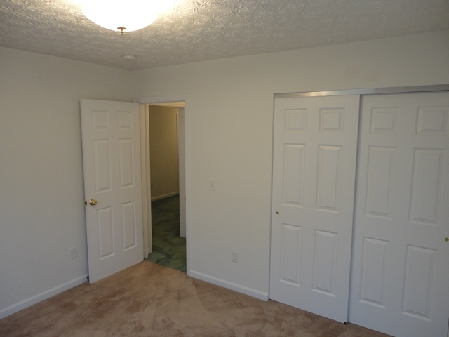 Building Photo - 9244 Sawgrass Dr