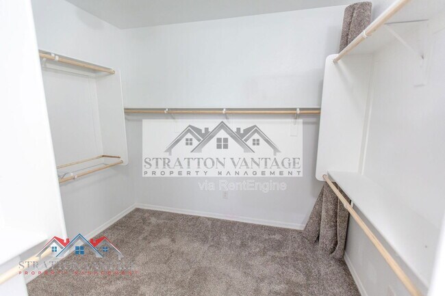 Building Photo - 22486 E Russet Rd